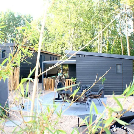 56 M² Confort, 6 Personnes, 3 Chambres, 2 Salles D'eau * Jullouville-les-Pins